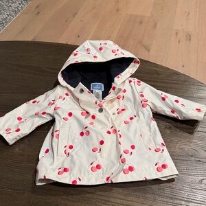 Jacadi Pink and White Raincoat with Hood
Preowned, mint condition size 12 M